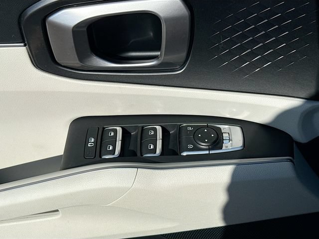 Used 2025 Kia Sorento S w/ Panoramic Sunroof Package FWD image 18