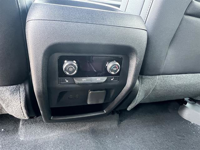 New 2025 Chevrolet Traverse High Country w/ LPO, Floor Liner Package image 18