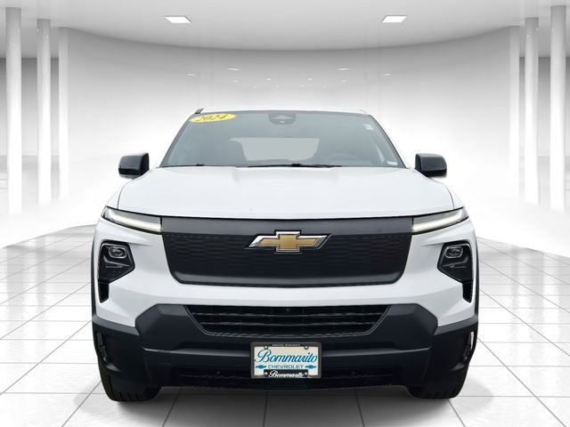Used 2024 Chevrolet Silverado EV W/T image 5
