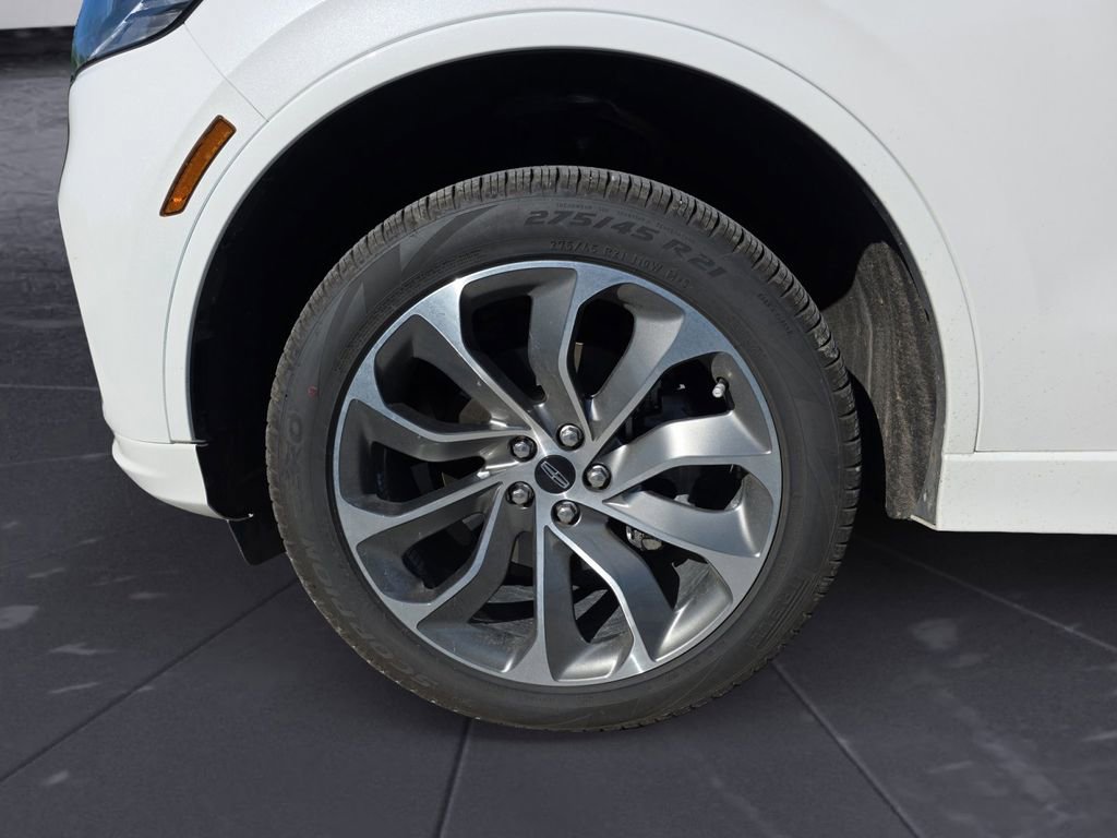 Used 2025 Lincoln Aviator AWD w/ Jet Appearance Package image 14