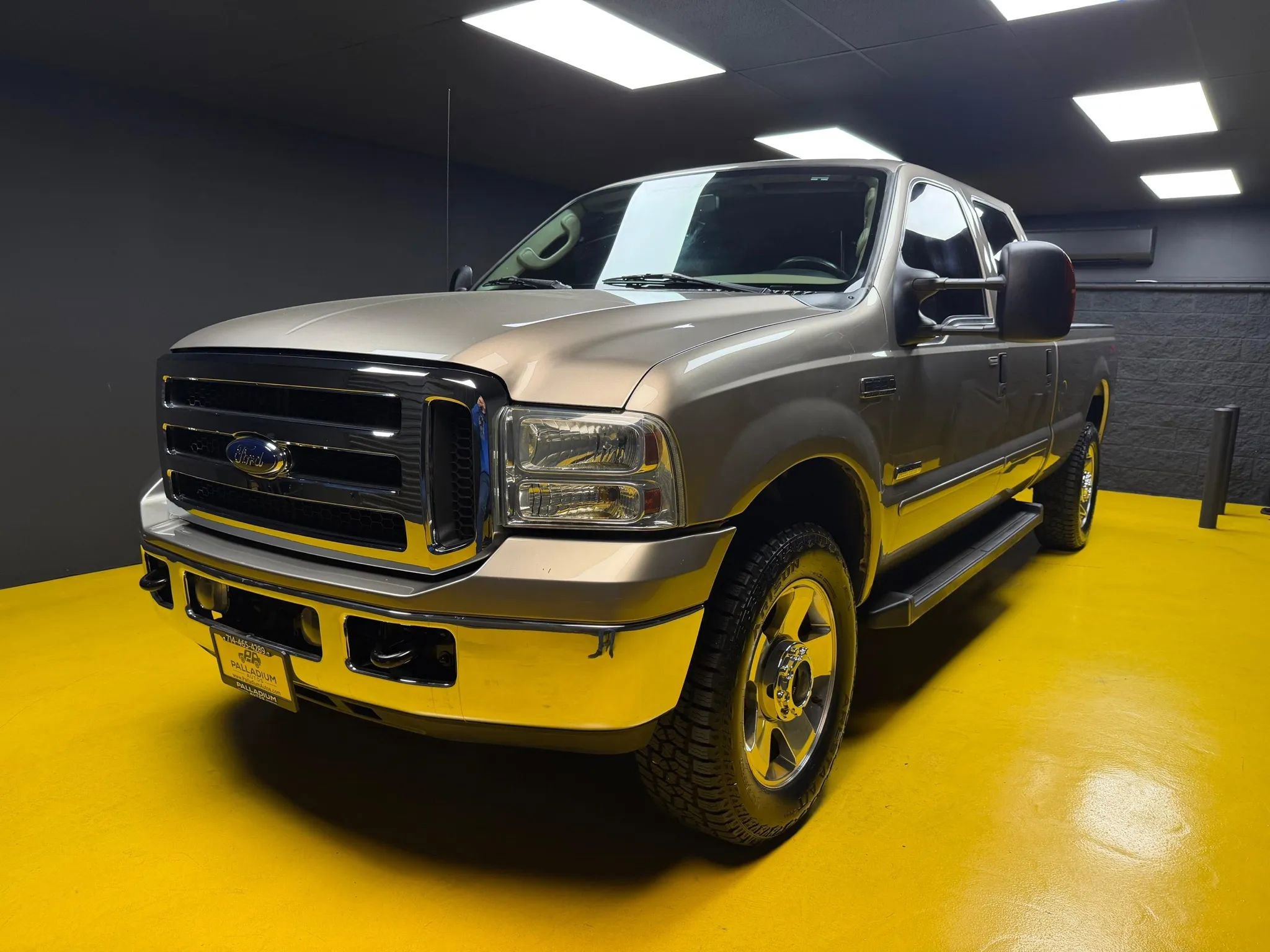 Used 2007 Ford F350 Lariat AWD/4WD image 5
