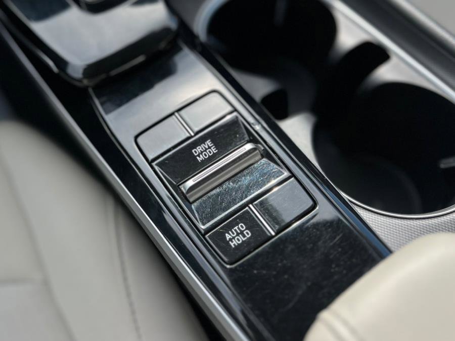 Used 2023 Hyundai Sonata SE w/ Preferred Accessory Package image 19