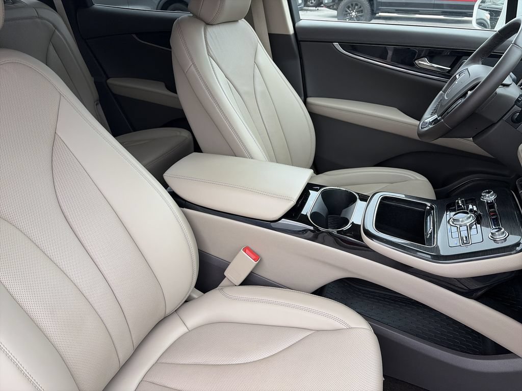 Used 2023 Lincoln Nautilus Reserve FWD image 35