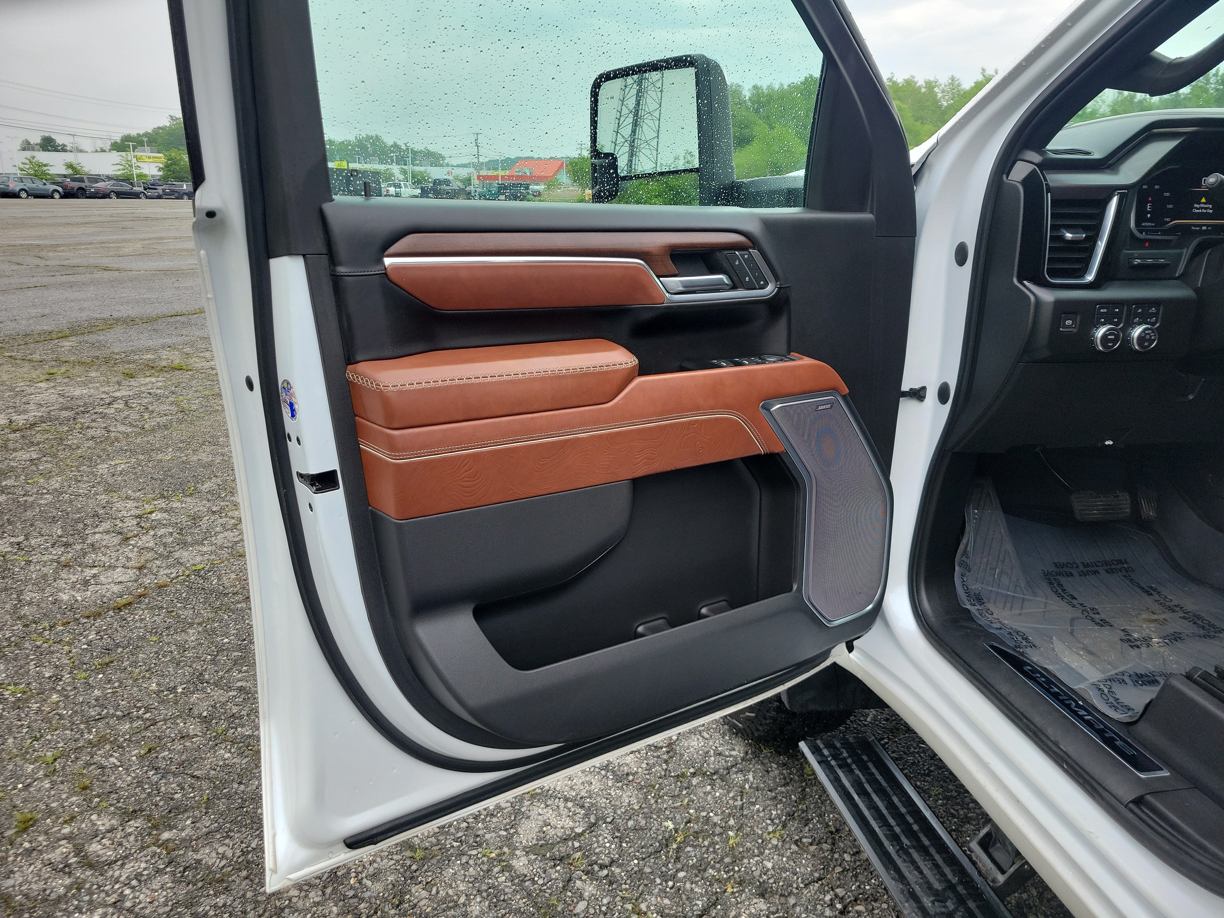 Used 2024 GMC Sierra 3500 Denali Ultimate AWD/4WD image 15