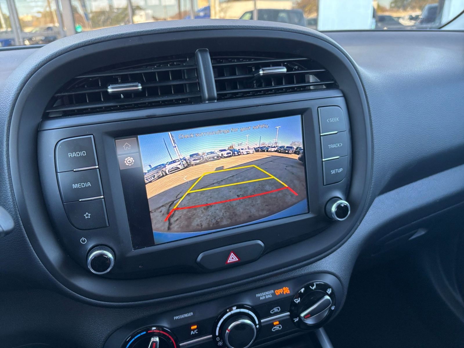 Used 2025 Kia Soul LX w/ LX Technology Package image 17