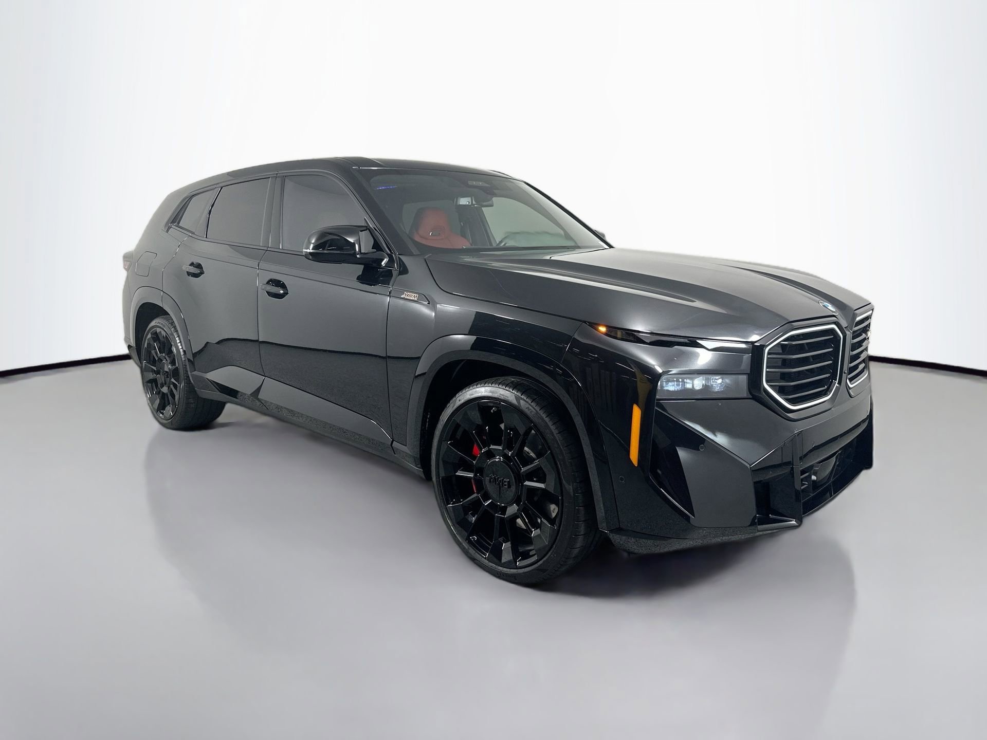 Used 2025 BMW XM image 4