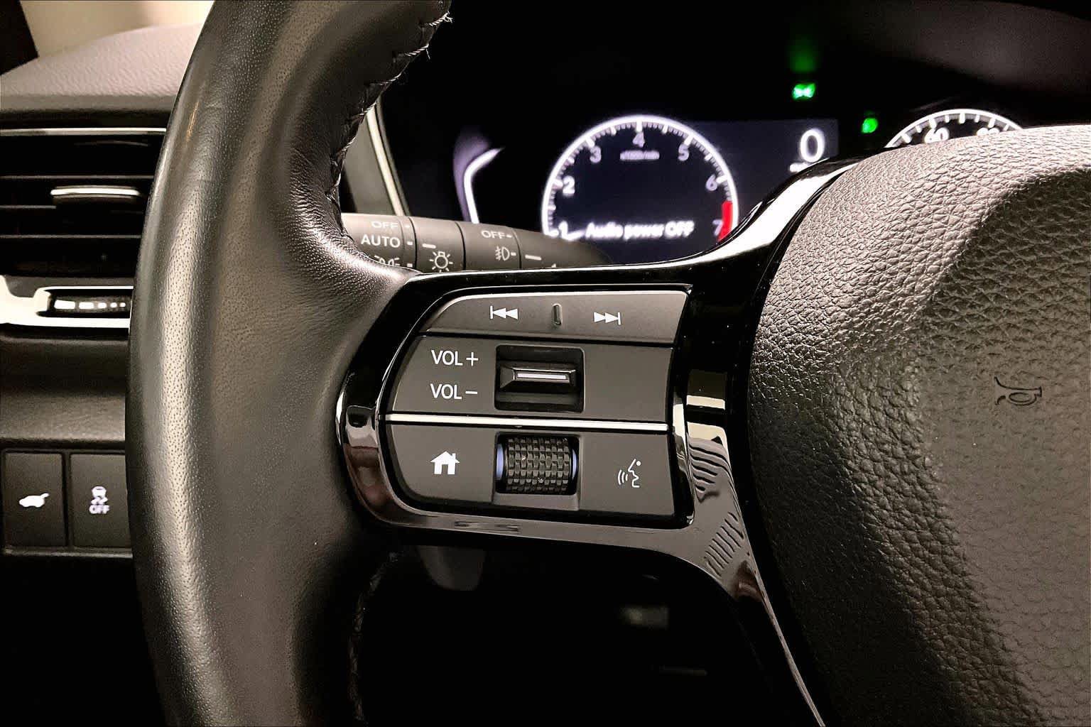 Used 2024 Honda Pilot Touring image 24