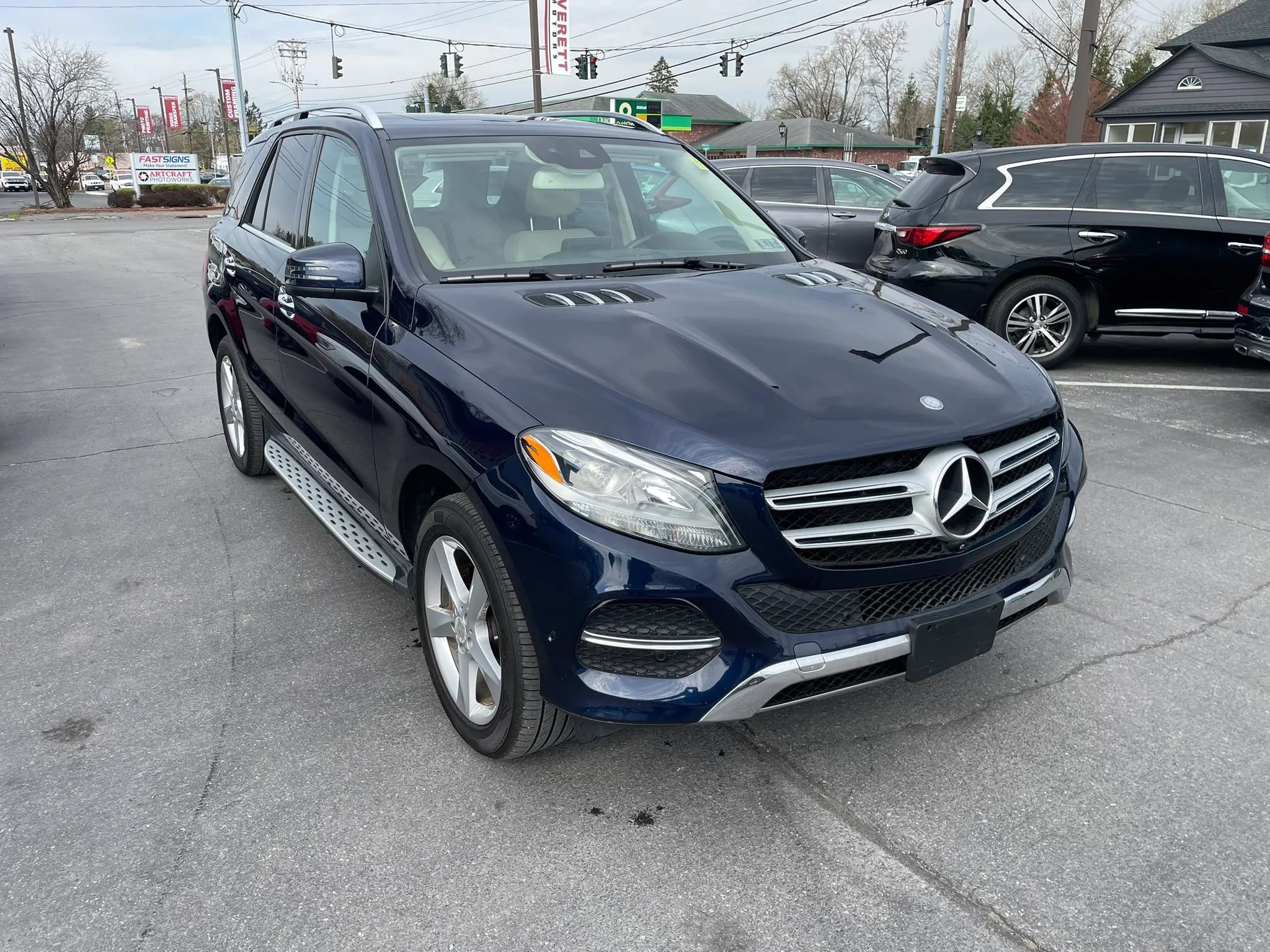 Used 2016 Mercedes-Benz GLE 350 4MATIC image 2