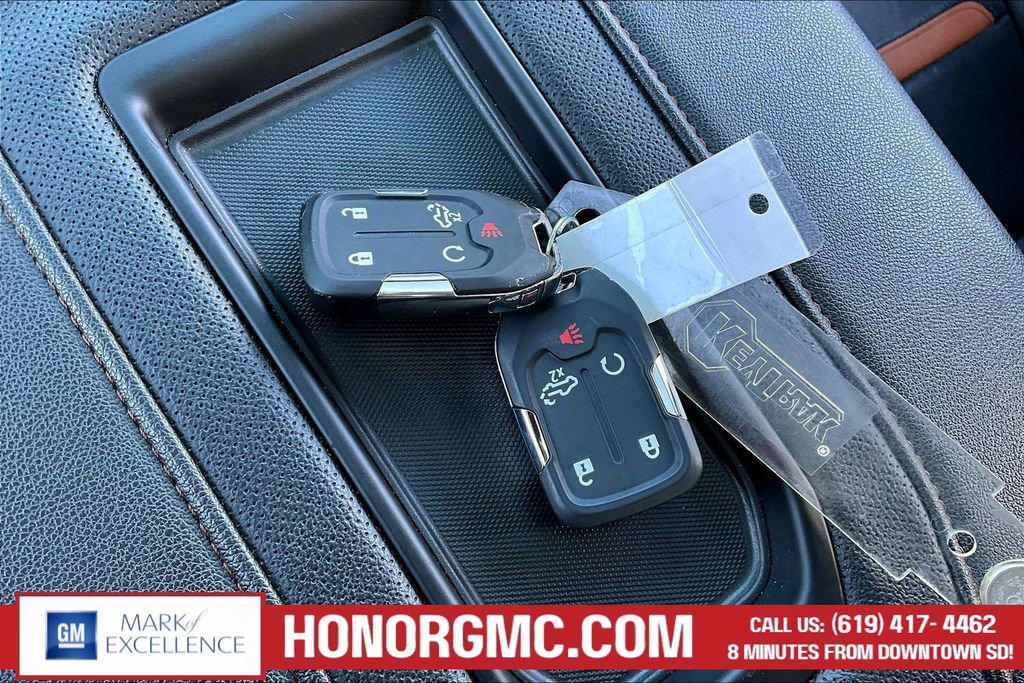 Used 2021 GMC Sierra 1500 AT4 w/ AT4 Value Package AWD/4WD image 35
