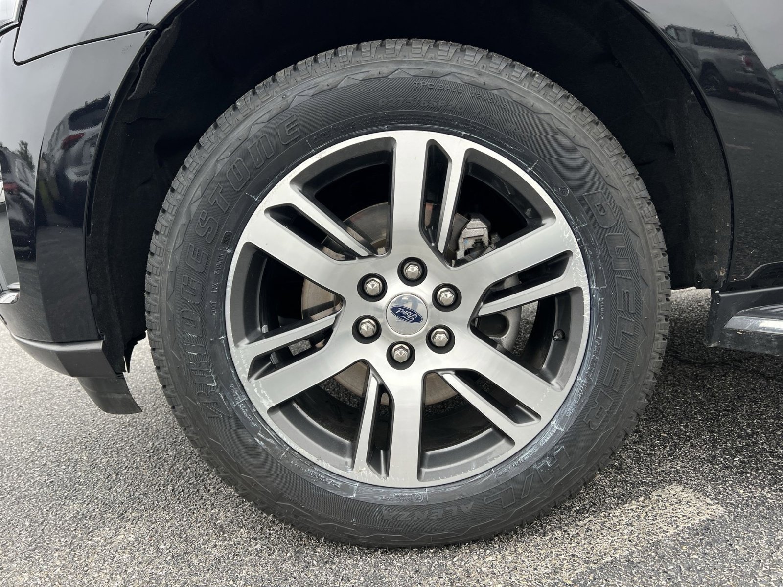 Used 2023 Ford Expedition Limited image 12