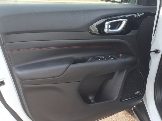 Certified 2025 Jeep Compass Trailhawk w/ Sun & Sound Group AWD/4WD image 8