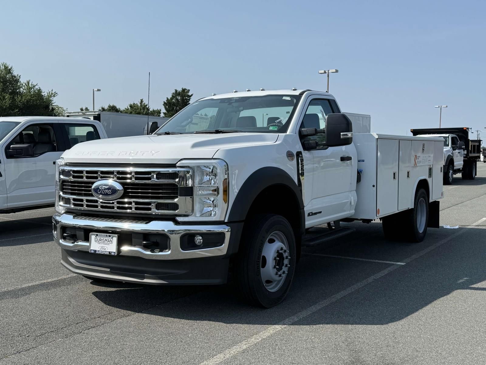 New 2024 Ford F550 4x4 Regular Cab Super Duty image 5
