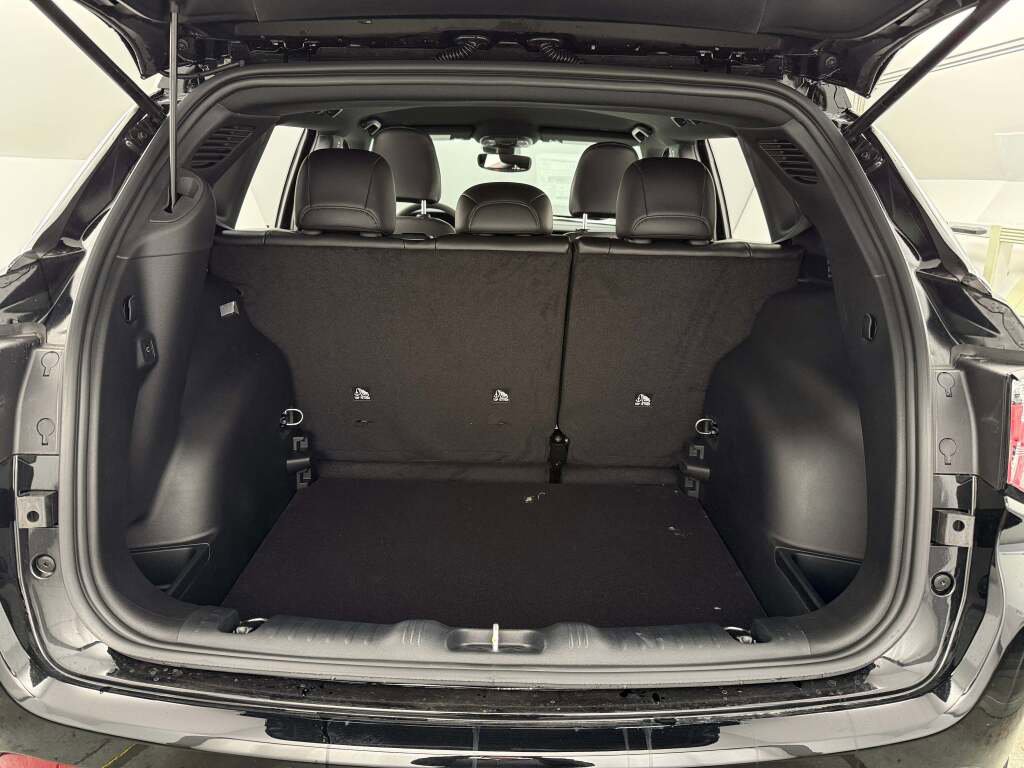 New 2026 Jeep Compass Limited image 21