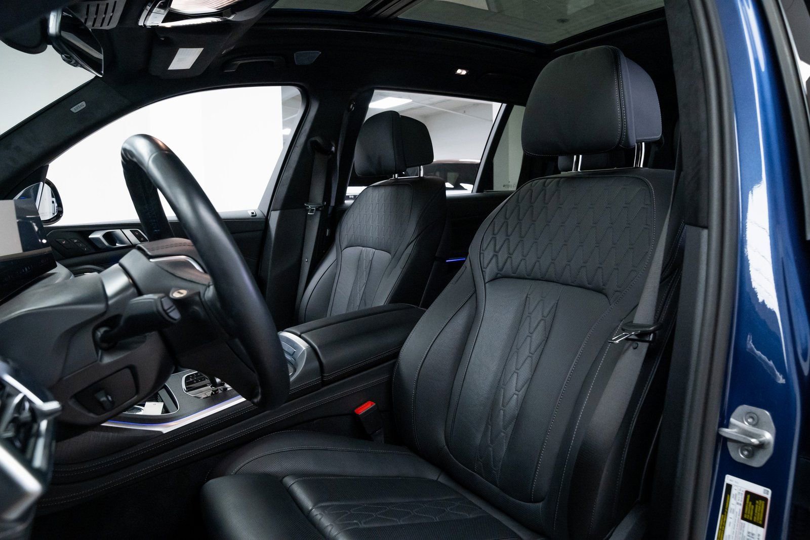 Used 2025 BMW ALPINA XB7 image 19