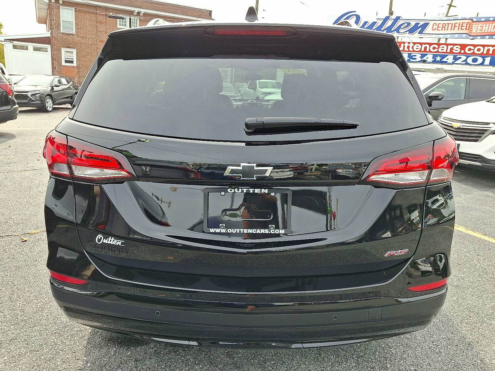 Used 2024 Chevrolet Equinox RS w/ RS Leather Package image 3