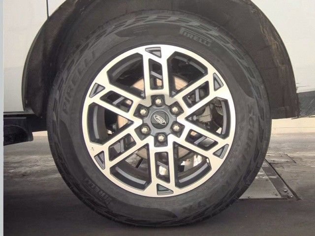 Used 2025 Ford Expedition Max Active AWD/4WD image 23