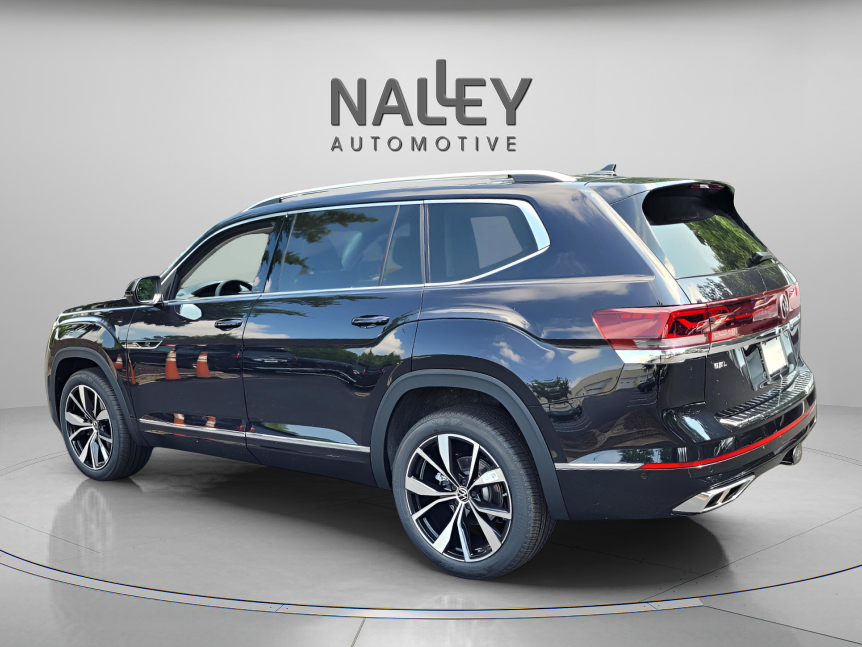 New 2026 Volkswagen Atlas SEL Premium R-Line image 3