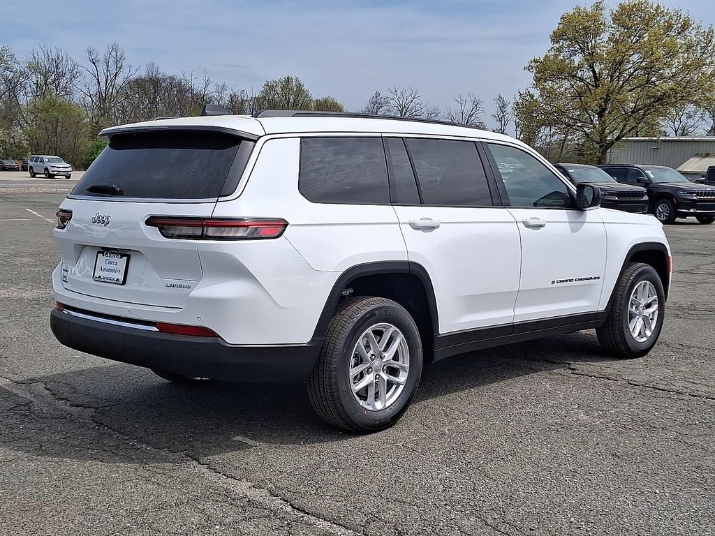 New 2025 Jeep Grand Cherokee L Laredo w/ Luxury Tech Group I AWD/4WD image 30