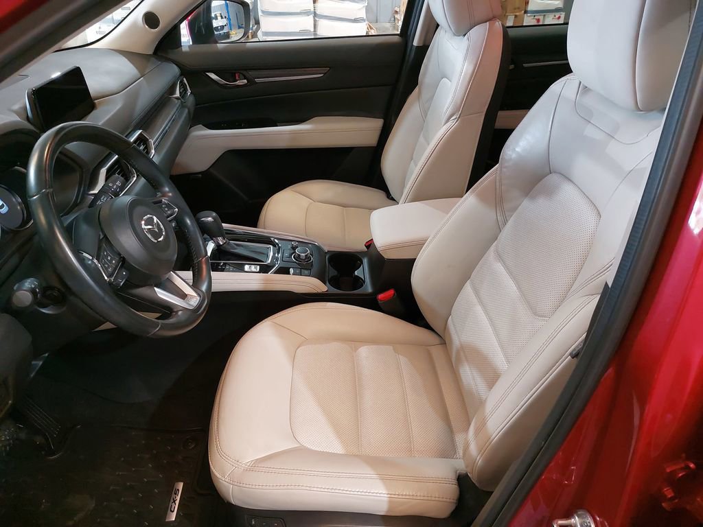 Used 2018 MAZDA CX-5 Grand Touring w/ Premium Package image 16