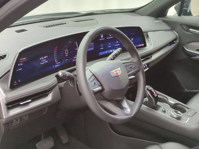 Certified 2024 Cadillac XT4 Premium Luxury w/ LPO, Floor Liner Package AWD/4WD image 9