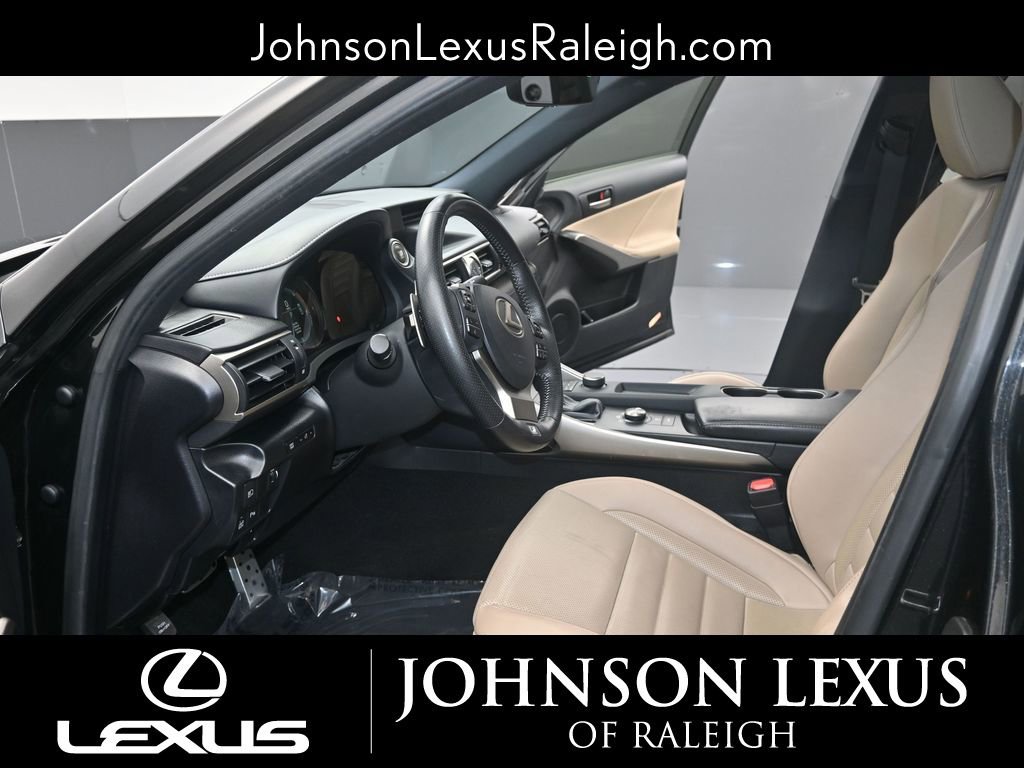 Used 2019 Lexus IS 300 F Sport w/ F Sport Package image 13