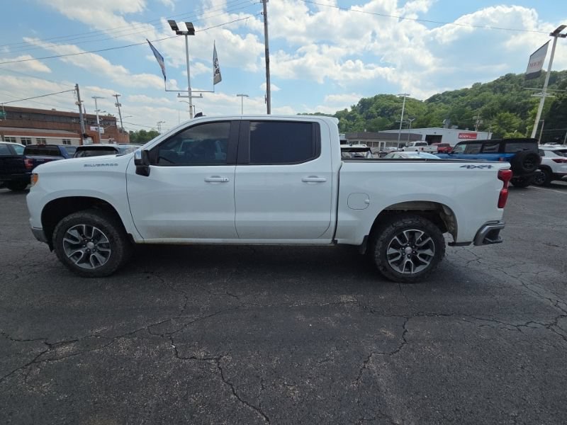 Used 2025 Chevrolet Silverado 1500 LT AWD/4WD image 4