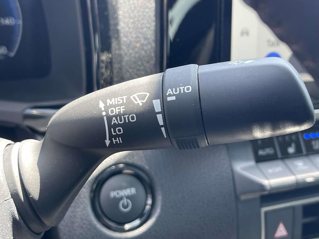 Used 2025 Toyota Camry XLE w/ Premium Plus Package image 23