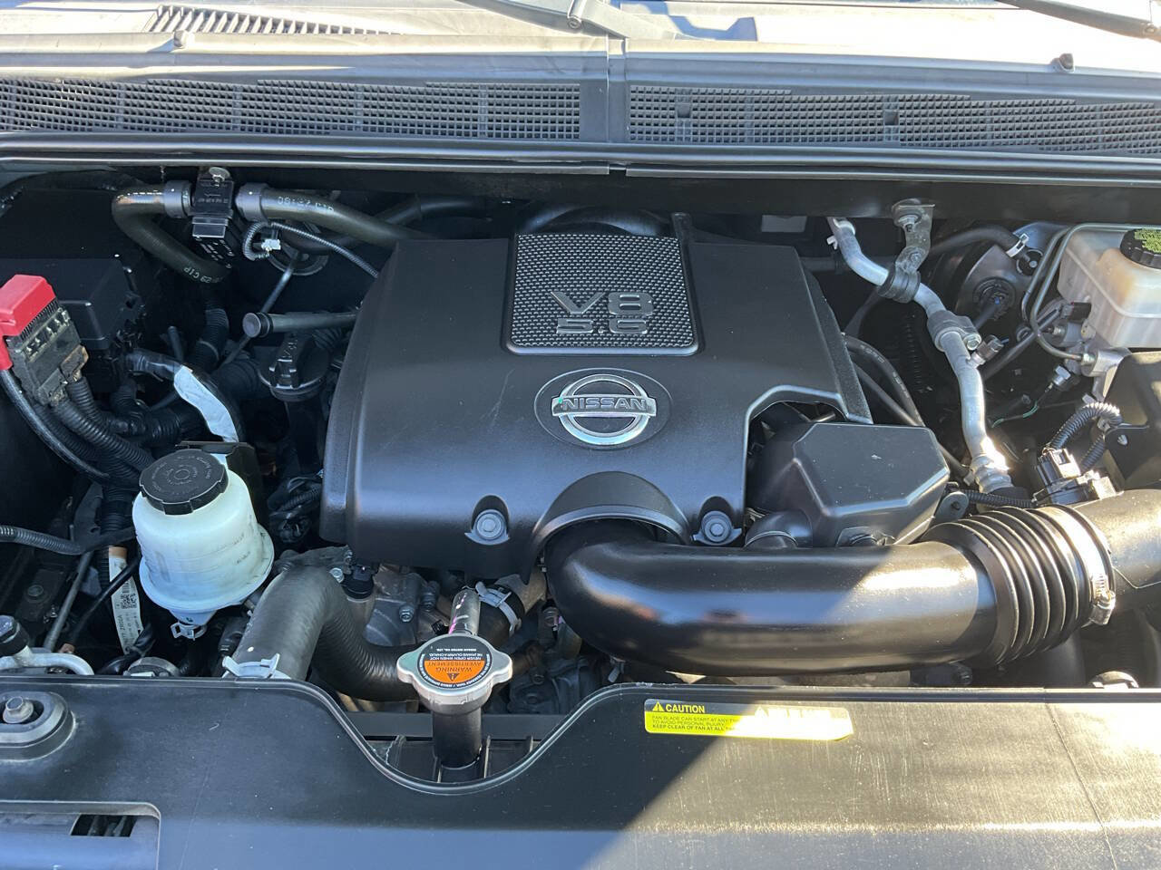 Used 2013 Nissan Titan SV w/ SV Premium Utility Pkg image 19