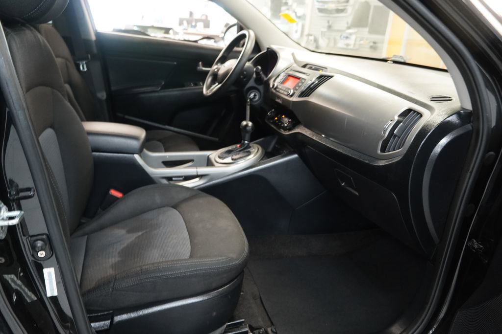 Used 2015 Kia Sportage LX FWD image 17