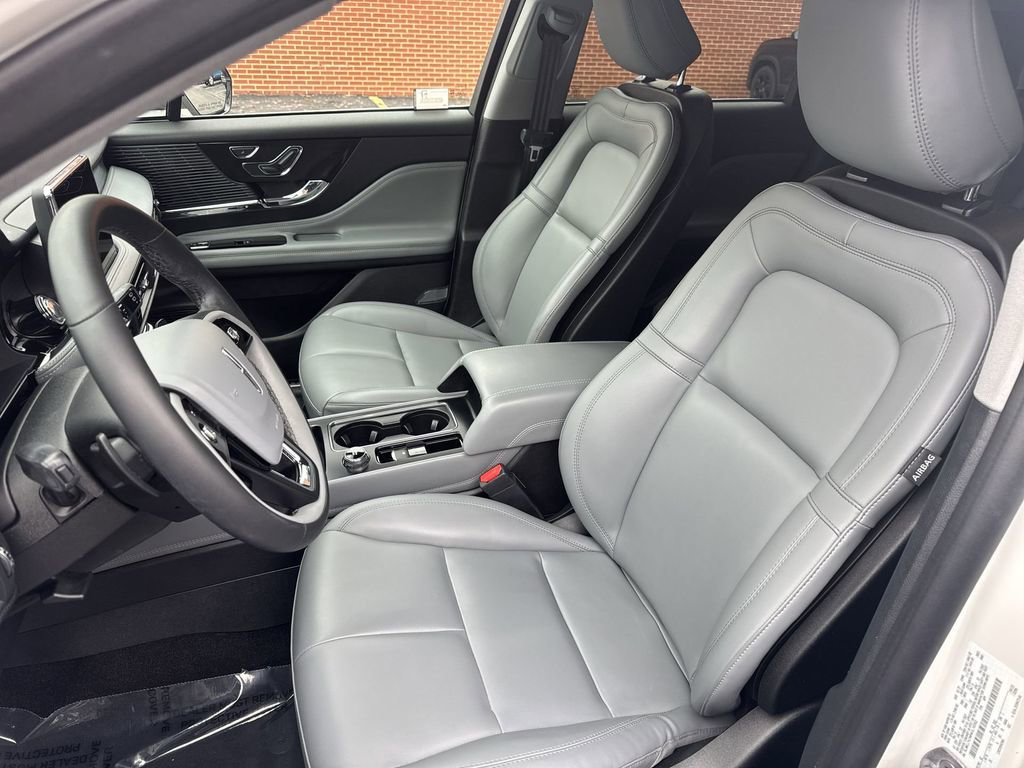 Certified 2022 Lincoln Corsair FWD image 13