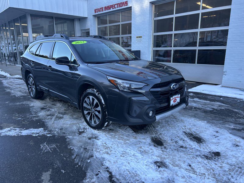 Used 2023 Subaru Outback Limited image 2