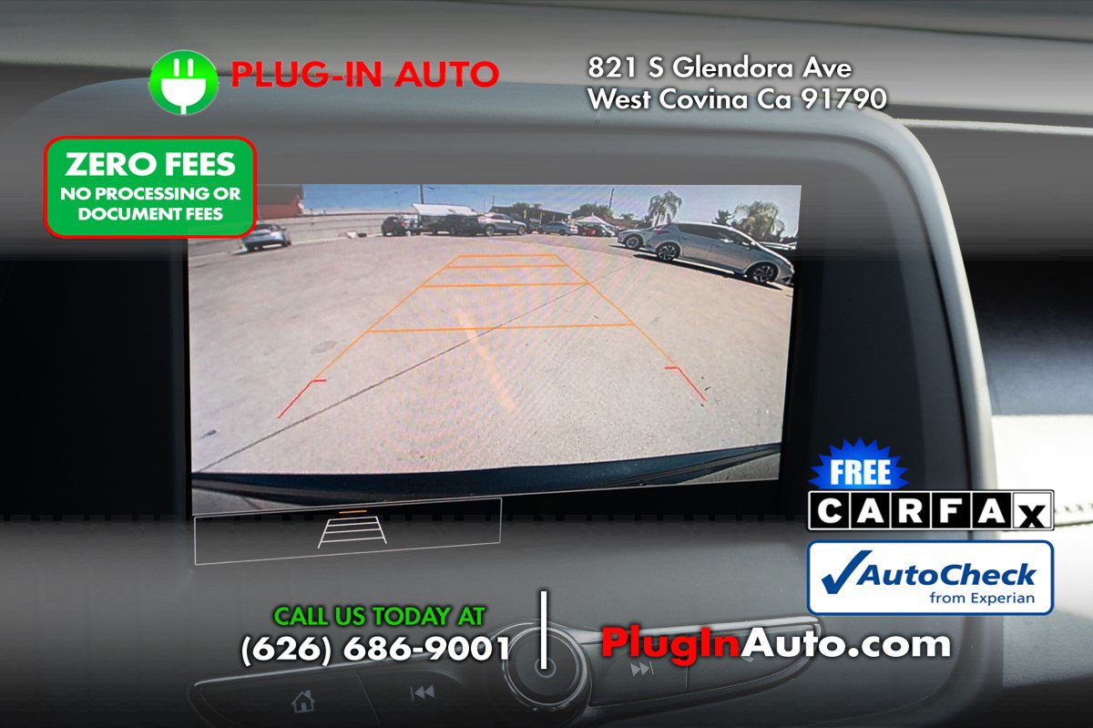 Used 2021 Chevrolet Camaro LT RWD image 26