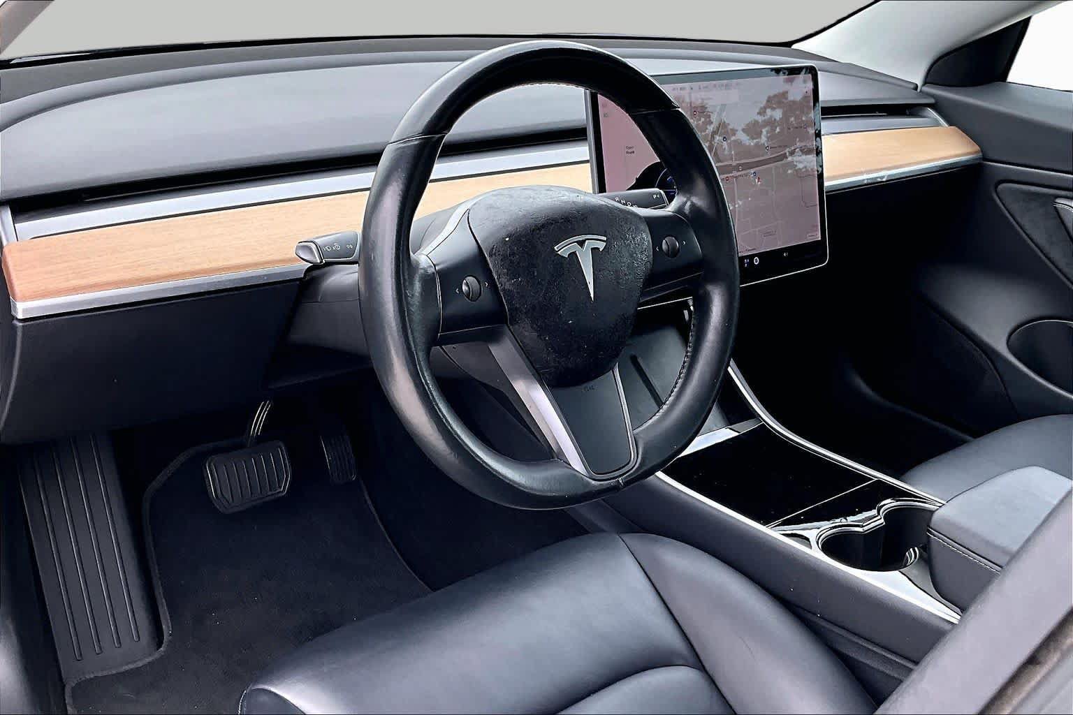 Used 2018 Tesla Model 3 Long Range RWD image 14