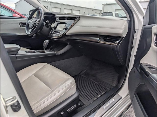 Used 2018 Toyota Avalon Limited w/ Protection Package image 24
