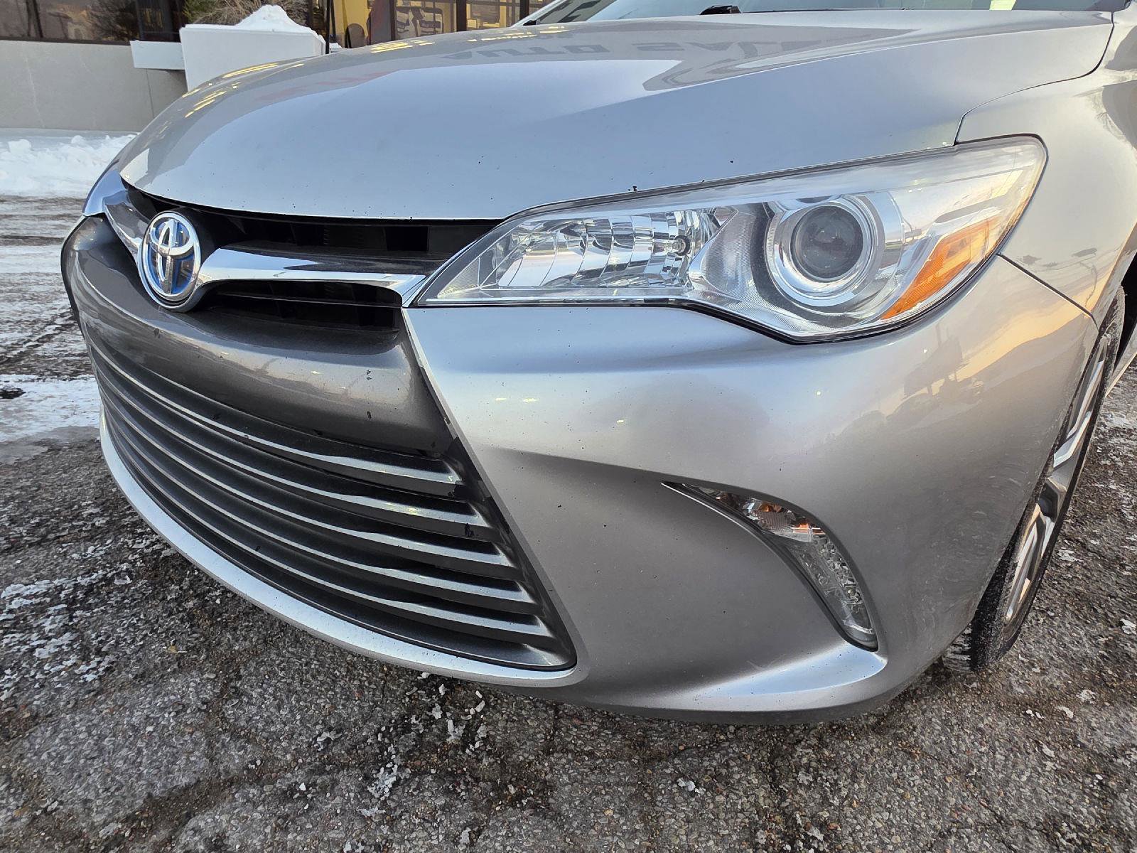 Used 2017 Toyota Camry XLE image 37