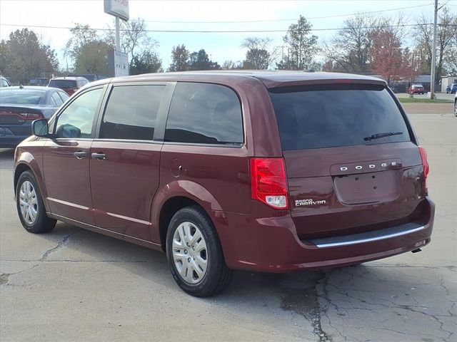 Used 2019 Dodge Grand Caravan SE w/ UConnect Hands-Free Group image 2