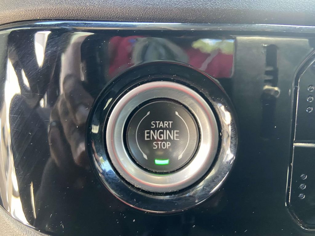 Used 2022 Chevrolet Silverado 1500 LT RWD image 28