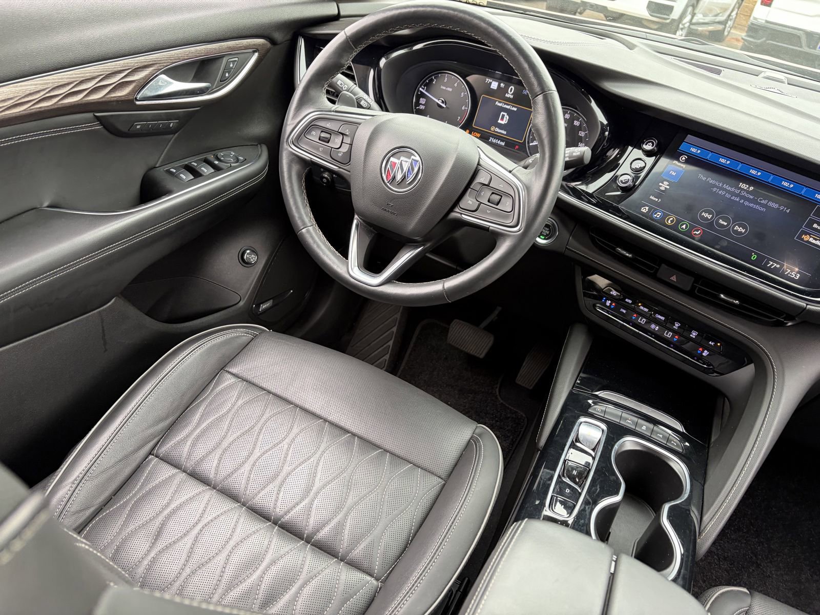 Certified 2021 Buick Envision Avenir w/ Technology Package II FWD image 16