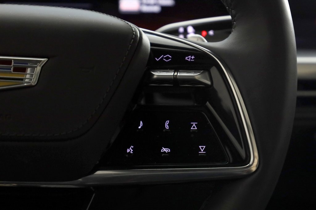 Used 2025 Cadillac Escalade V image 24