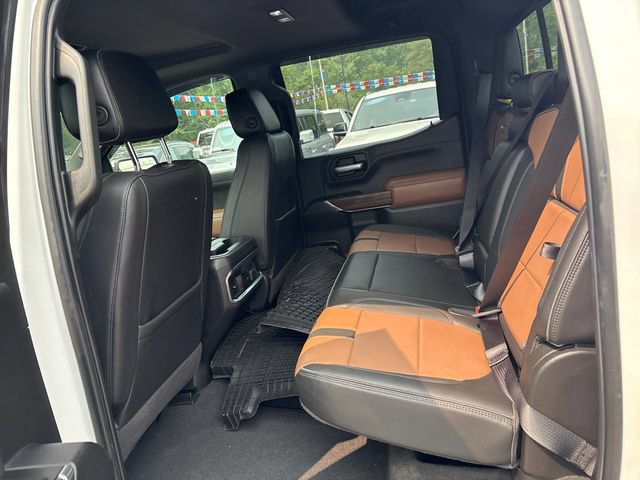 Used 2022 Chevrolet Silverado 1500 High Country w/ Technology Package AWD/4WD image 21