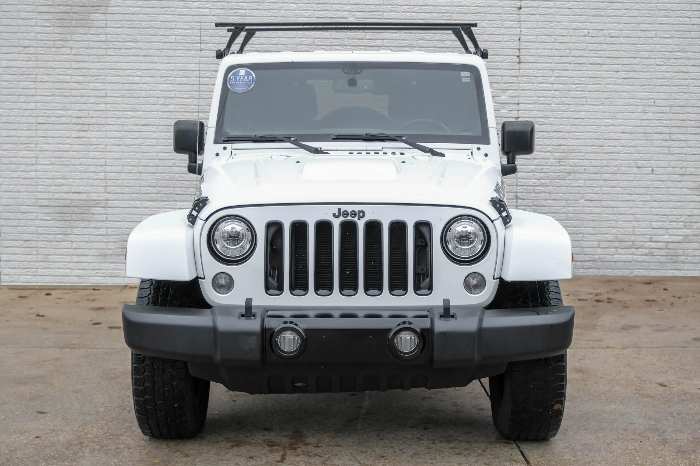 Used 2017 Jeep Wrangler Unlimited Sahara AWD/4WD image 2