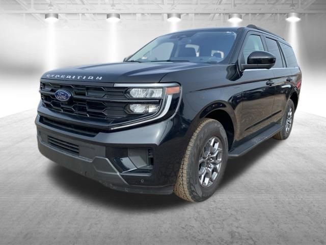 Used 2025 Ford Expedition Active AWD/4WD image 14