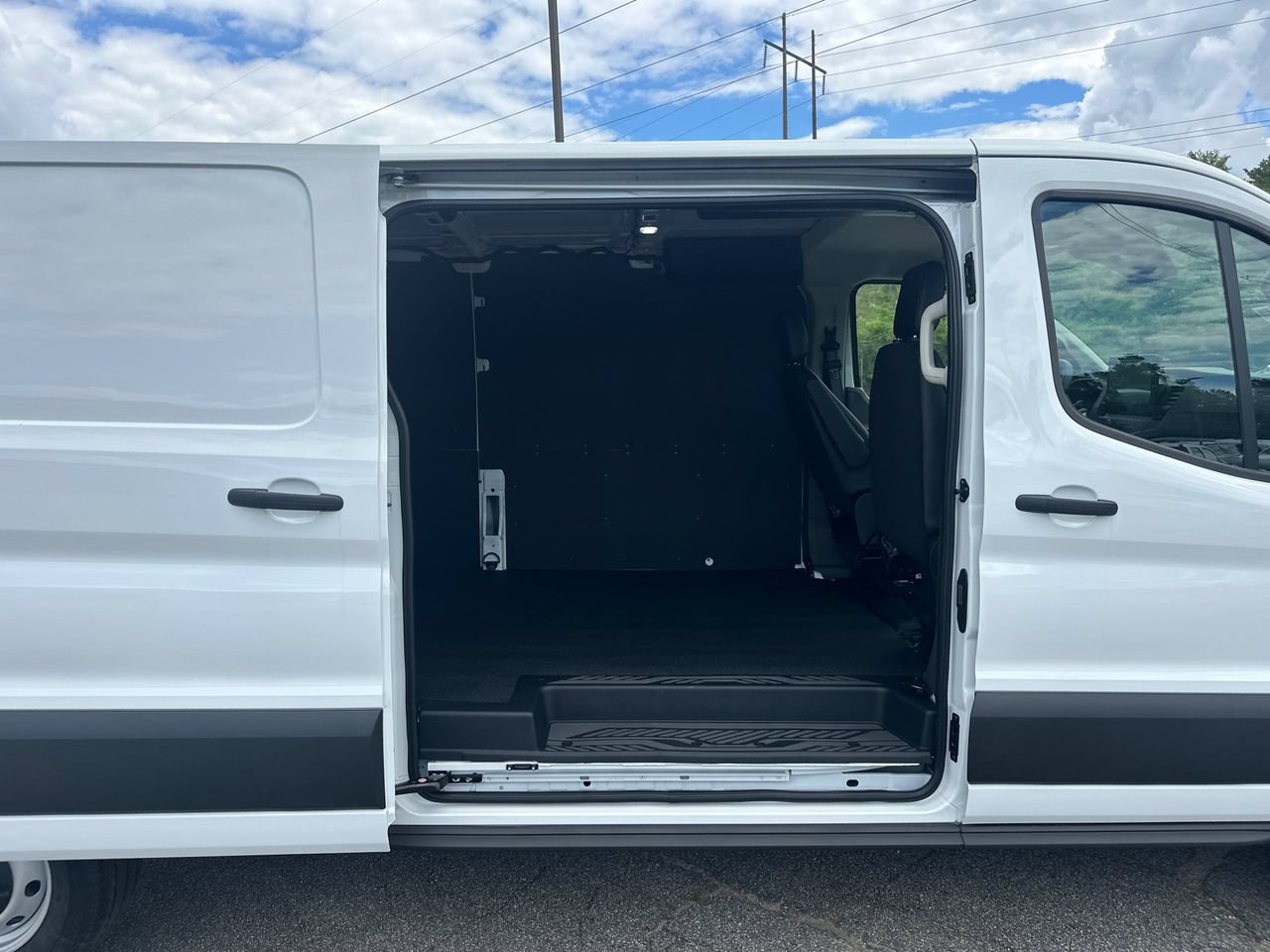 New 2026 Ford Transit 250 Low Roof w/ Load Area Protection Package RWD image 15
