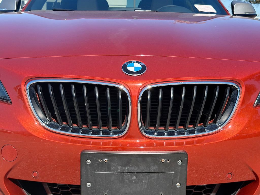 Used 2018 BMW M240i xDrive Convertible image 10