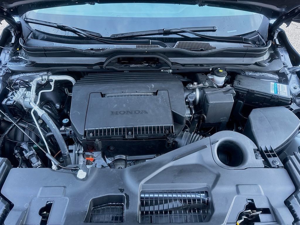 Used 2025 Honda Pilot Touring image 32