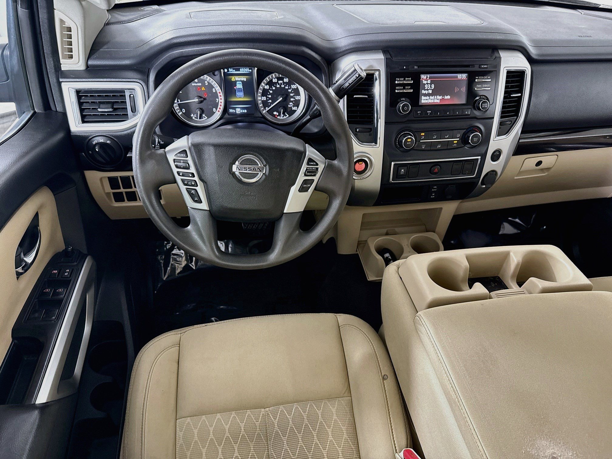 Used 2017 Nissan Titan SV RWD image 17