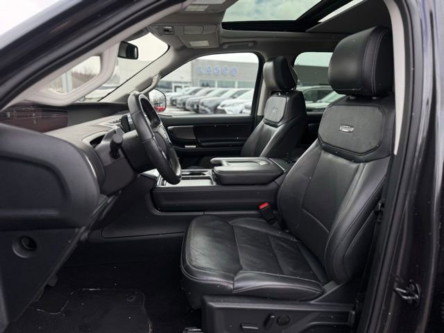 Certified 2025 Ford Expedition Max Platinum image 16