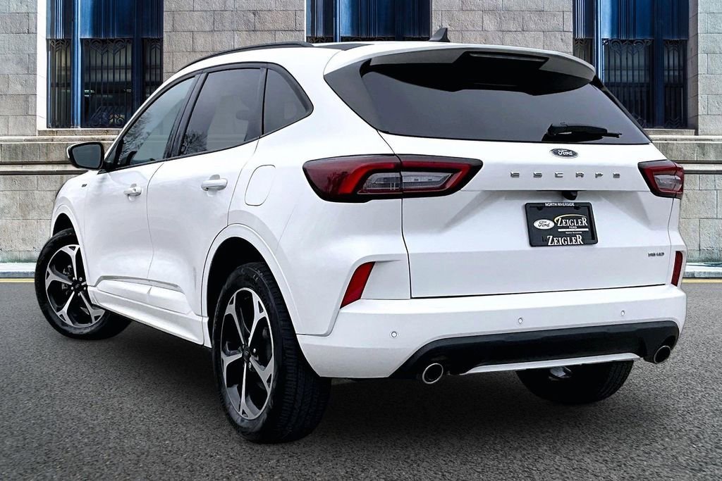 Certified 2023 Ford Escape ST-Line Select w/ Tech Pack #2 image 10