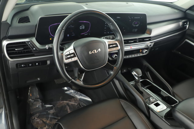 Used 2024 Kia Telluride LX image 12