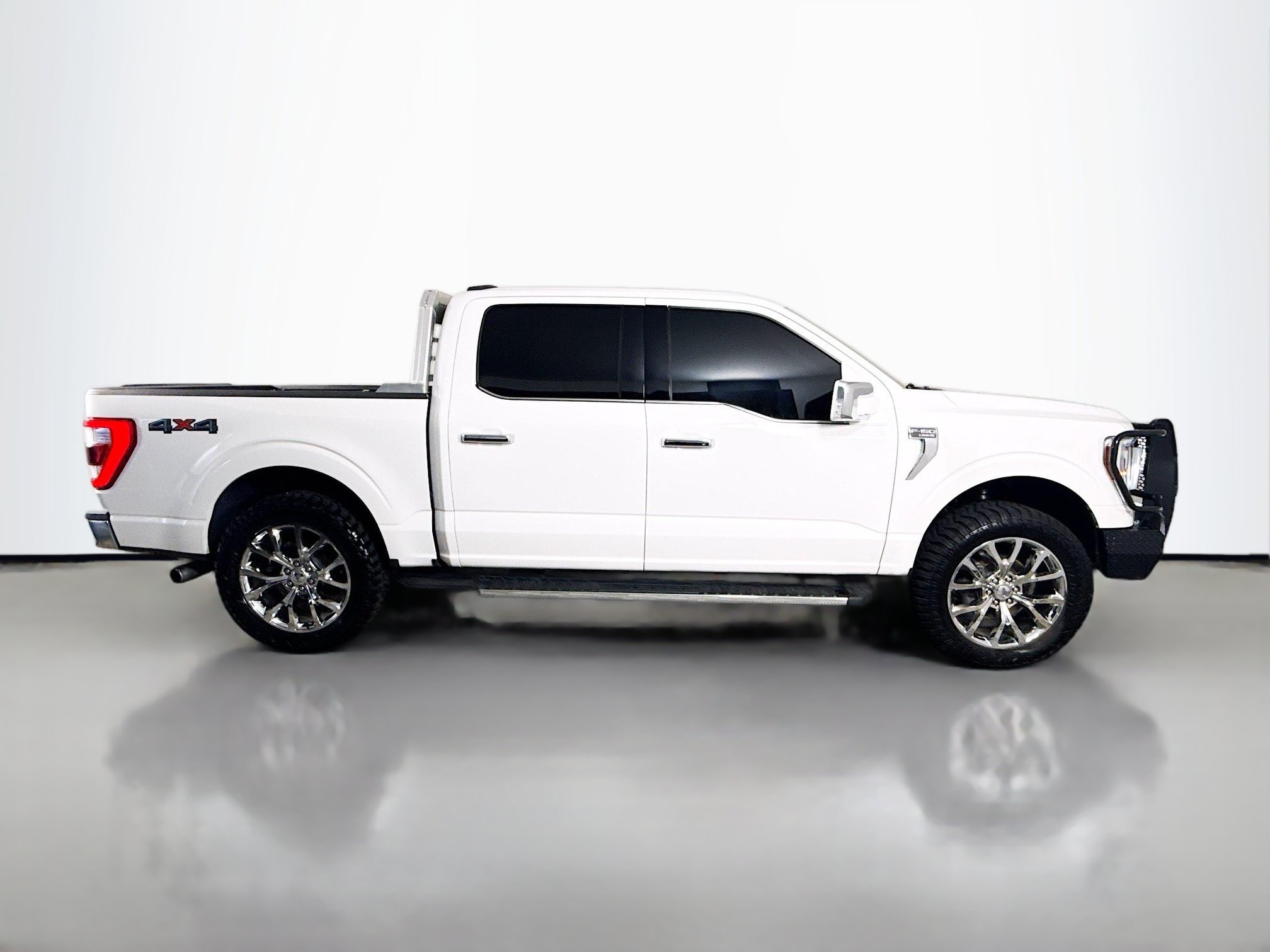 Used 2021 Ford F150 Lariat w/ Equipment Group 502A High AWD/4WD image 11